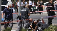 Palestinian man stabs