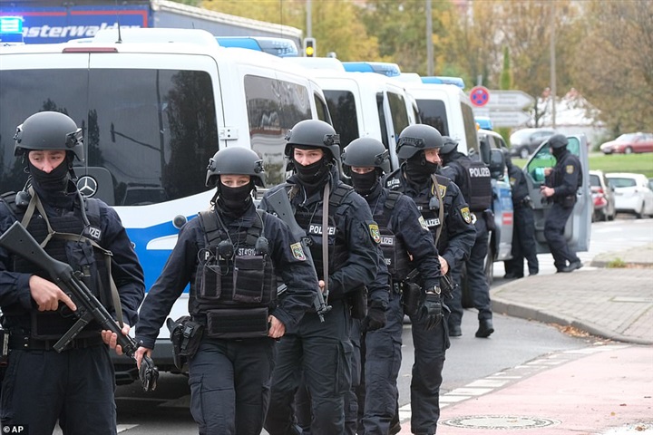 Footage shows man firing on the street in the German city of Halle