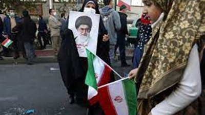 Iran bans newspaper