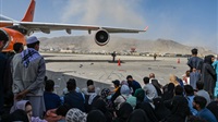 Thousands of Afghans