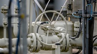 Moscow turns gas