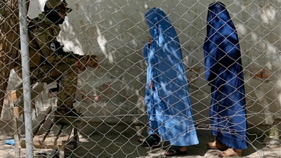 Taliban bans men