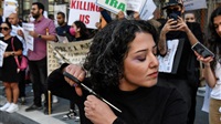 Iranian doctors turn